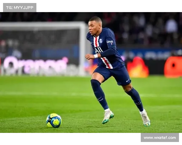 姆巴佩的职业态度如何帮助提升球队形象与凝聚力